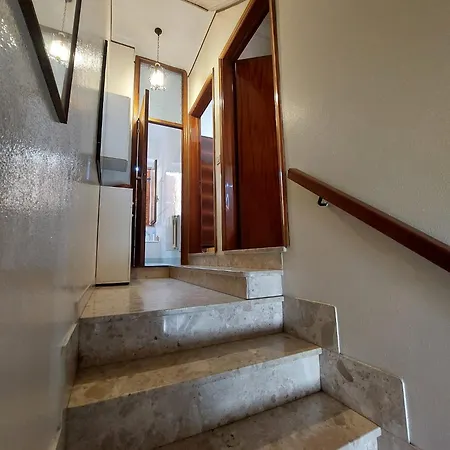 Casa Con Corte Privata -comoda, Spaziosa, Vicina Al Mare E A Tutti I Servizi