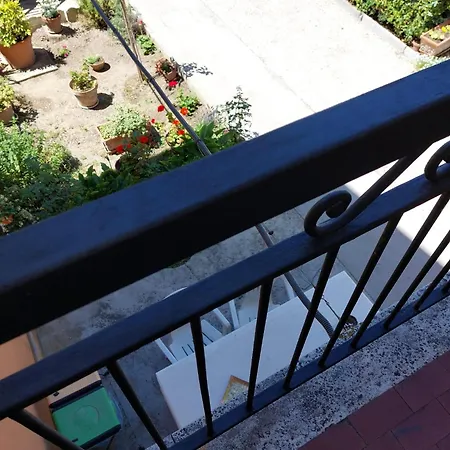 Ferienhaus La Casa Nel Borgo -comoda, Spaziosa, Vicina Al Mare E A Tutti I Servizi *